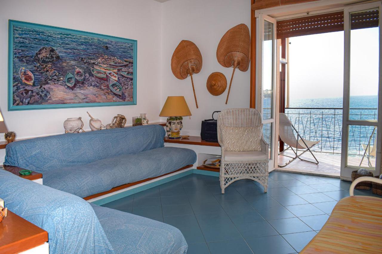 Acitrezza View Apartment Ачи Кастело Екстериор снимка